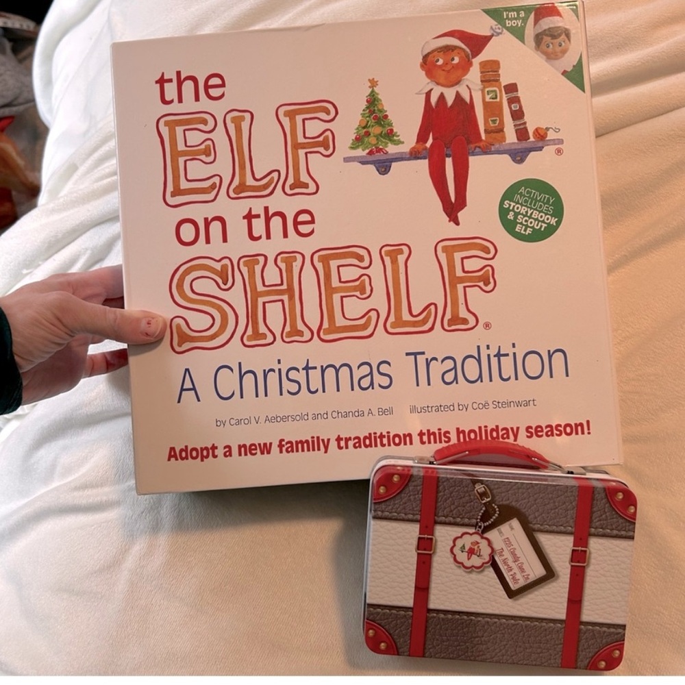 Brand New Elf on the Shelf Boy Book Suitcase with Three Shirts Holiday Tradition